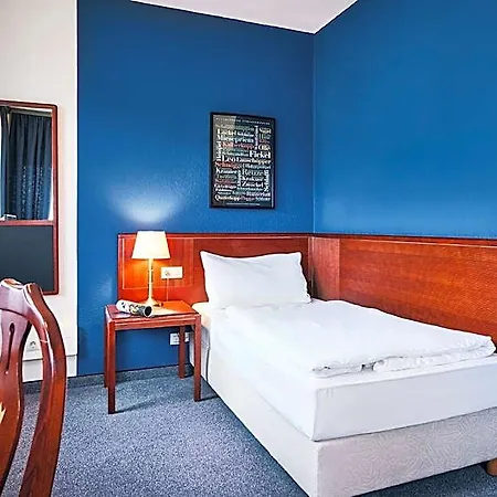 Sauerland Alpin Hotel 3*