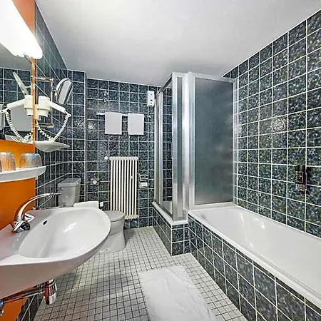Sauerland Alpin Hotel 3*