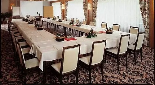 מלון Sauerland Alpin 3*