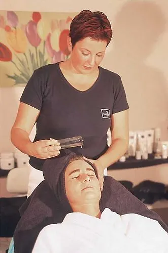 מלון Sauerland Alpin 3*